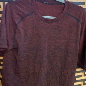 COPY - Lulu athletic shirt